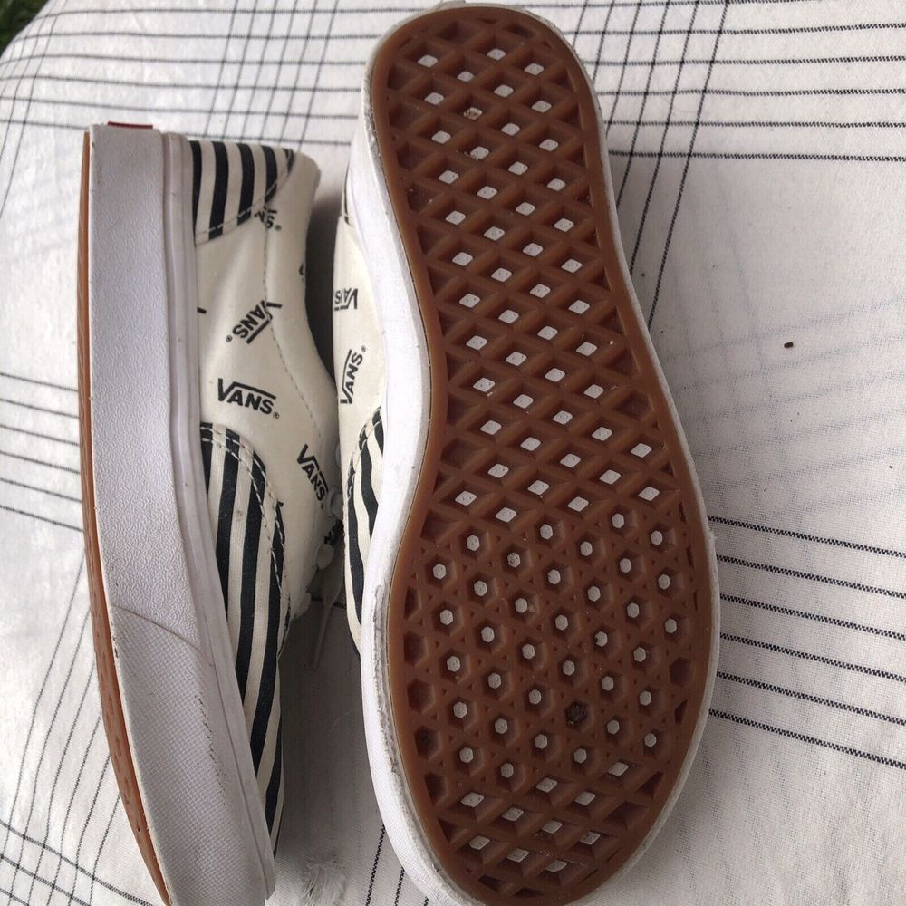 Vans ComfyCush Era Black White Striped Marshmallow Skate Shoe Men's 4.5 Women 6 - Picture 8 of 10